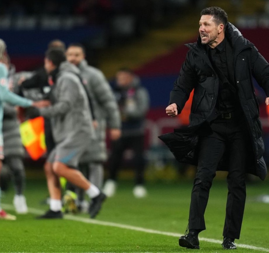 Simeone ən yaşı seçildi