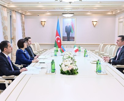 Azərbaycan və İtaliya arasında qarşılıqlı fikir mübadiləsi aparılıb