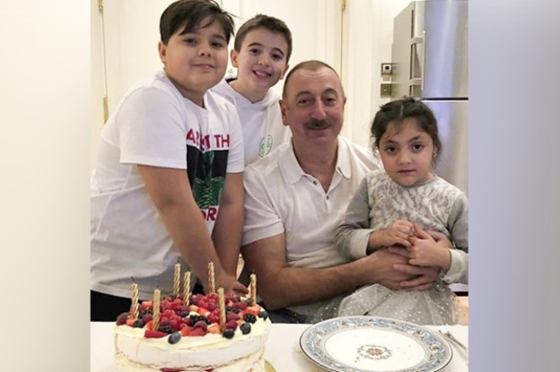 Nəvələri İlham Əliyevi belə təbrik etdi