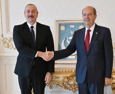 Ersin Tatar Prezident İlham Əliyevə zəng edib