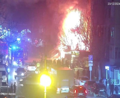 Nəsimi rayonunda yanğın baş verib: bu küçədə hərəkət dayandırılıb (FOTO) (ƏLAVƏ OLUNUB)